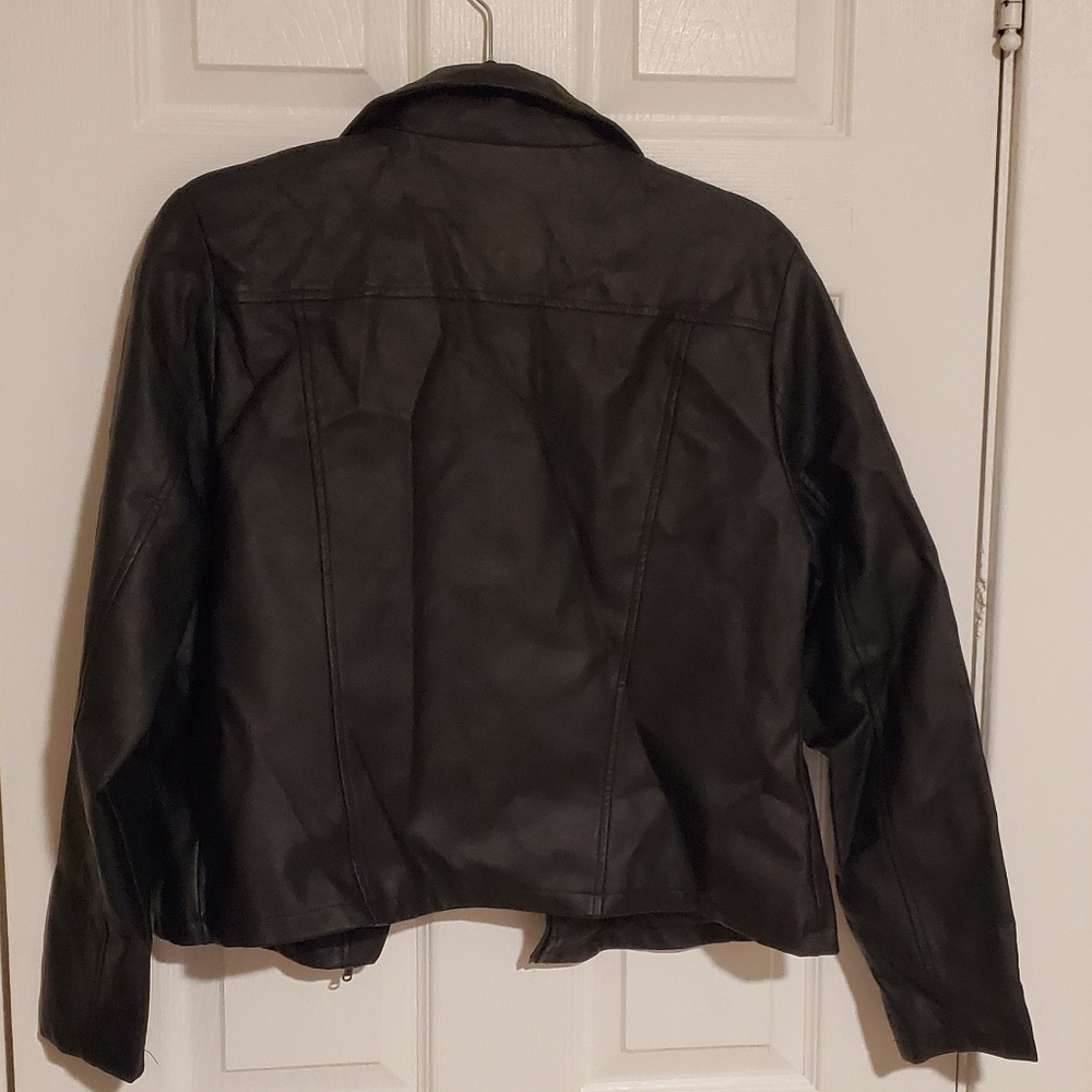 Jacket - Picture 2 of 3